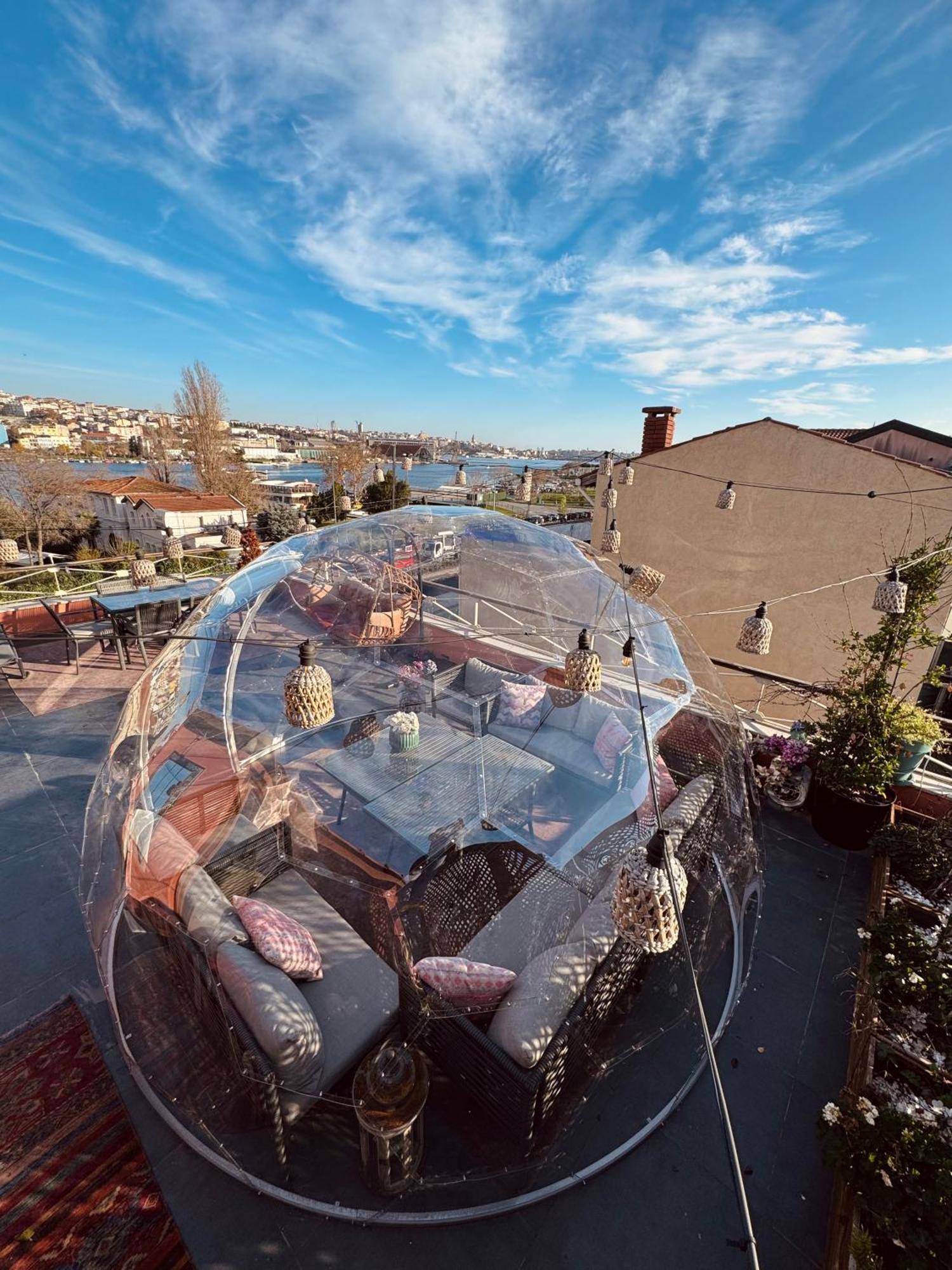 Waterfront Apartment By The Tram - Terrace With Dome & Golden Horn View In Fatih Istanbul Exterior photo